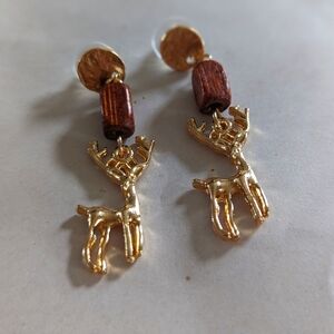 Earrings- Dangling Reindeer